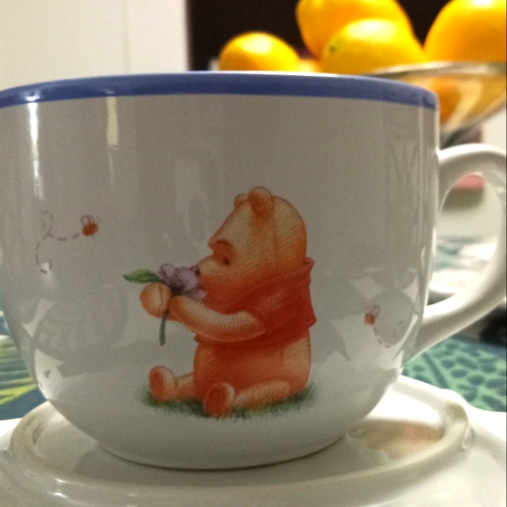 DISNEY SIMPLY POOH BLUE & WHITE 20oz LARGE ROUND COFFEE MUG CUP SOUP/CEREAL BOWL